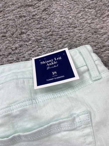 Charter Club Jeans Women 18 Mint Green Bristol Skinny Ankle Crochet Hem Pant NWT - Picture 10 of 12
