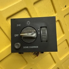 1995-00 Chevorlet Express GMC 2500 PU Headlight Switch Dash Mtd