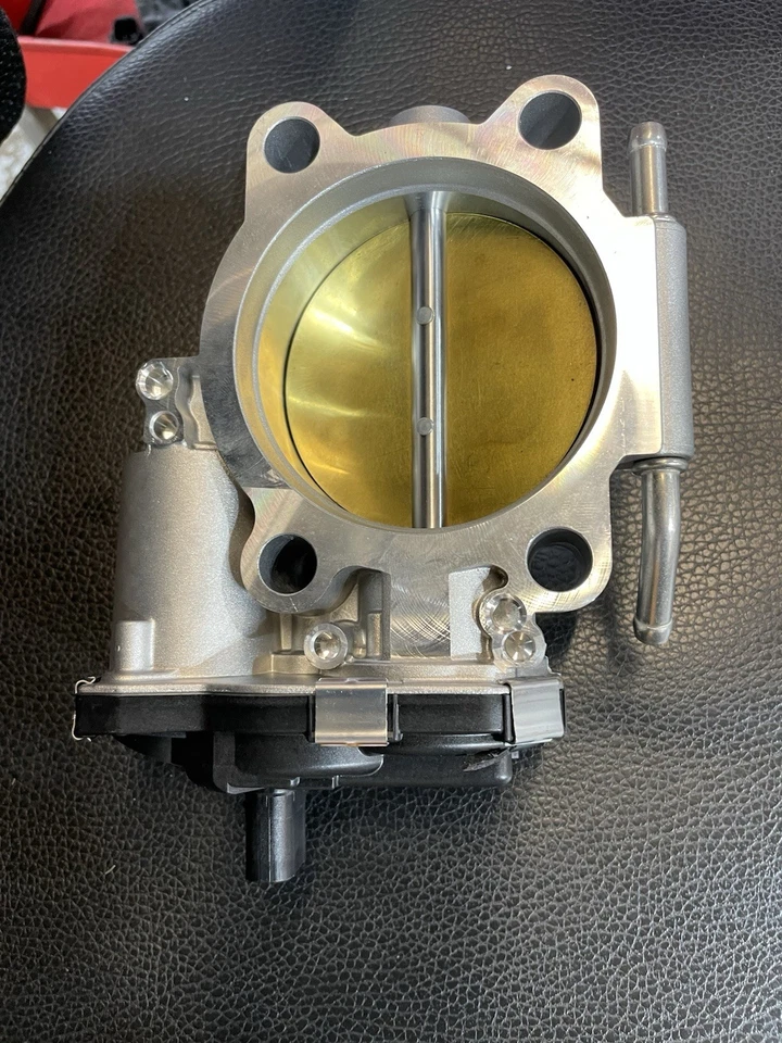 New Genuine Throttle Body Assembly For Jaguar And Land Rover - Image 2 of 4