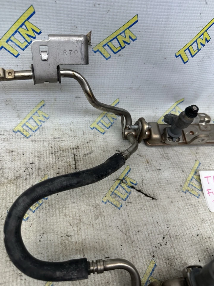 Пара левых и правых форсунок топливной рейки Acura TL 2009 2010 2011 2012 2013 2014 OEM - Изображение 3 из 4