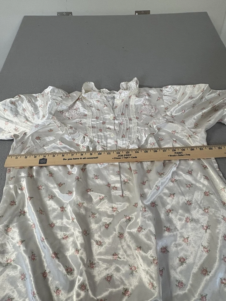 Vintage Miss Elaine Nightgown Womens Medium Satin Embroidered Floral 90s - Image 4 of 4