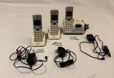 AT&T EL52303 Cordless Answering System W 3-Handsets Caller ID & Call Waiting OBO