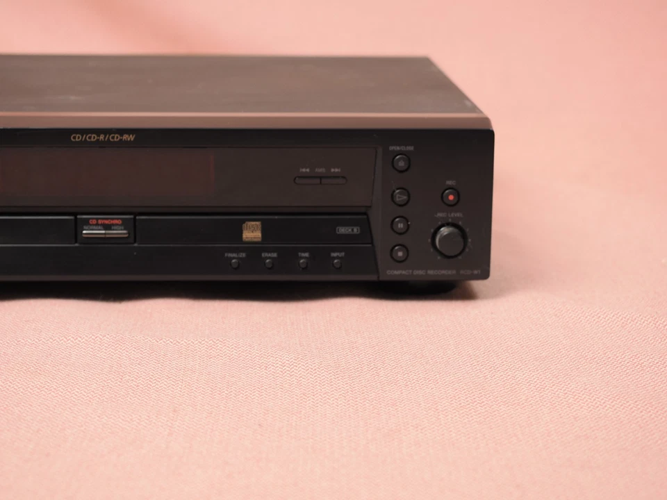Sony RCD-W1 CD-R / CD-RW Digital Recorder CD Player For Parts or Repair - Image 4 of 4