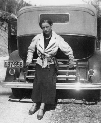 Bonnie Parker and Car, Capone, Mob vintage photo reproduction High