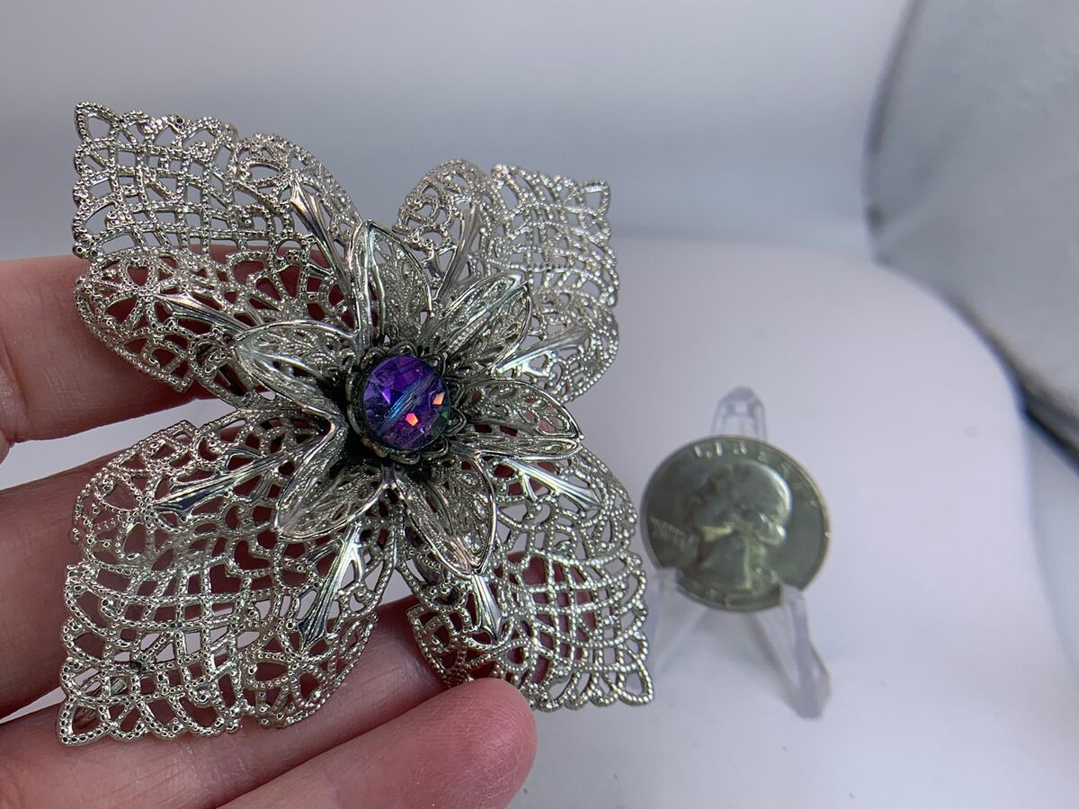Flower Rhinestone Center Filigree HUGE Vintage Silver Brooch Flower Rhinestone Center Filigree HUGE Vintage Silver Brooch