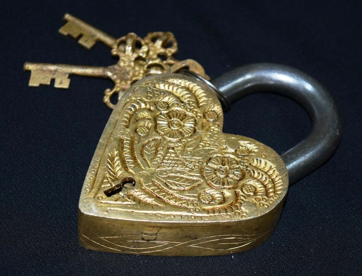 Heart Shape Flower Design Brass Padlock Handicraft Safety Lock GK