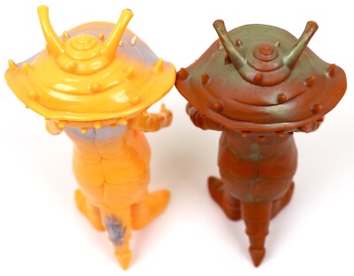 Ultra Monster Ultraman Kaiju KANEGON 1983 Set of 2 Sofvi Tsuburaya