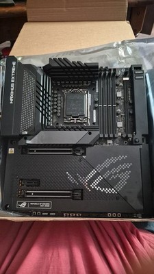 ROG MAXIMUS Z690 EXTREME INTEL SOCKET 1700 PCIE 5 WIFI 6E
