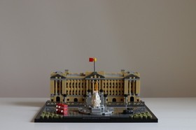 LEGO Architecture 21029 Buckingham Palace Complete *NO Manual NO Box*