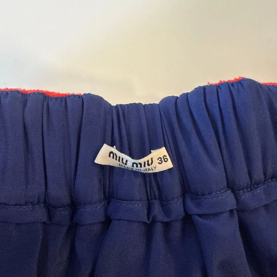 Miu Miu Red Blue Polka Dot Pencil Skirt Size 36 Stylish Fashion Piece - Image 2 of 3