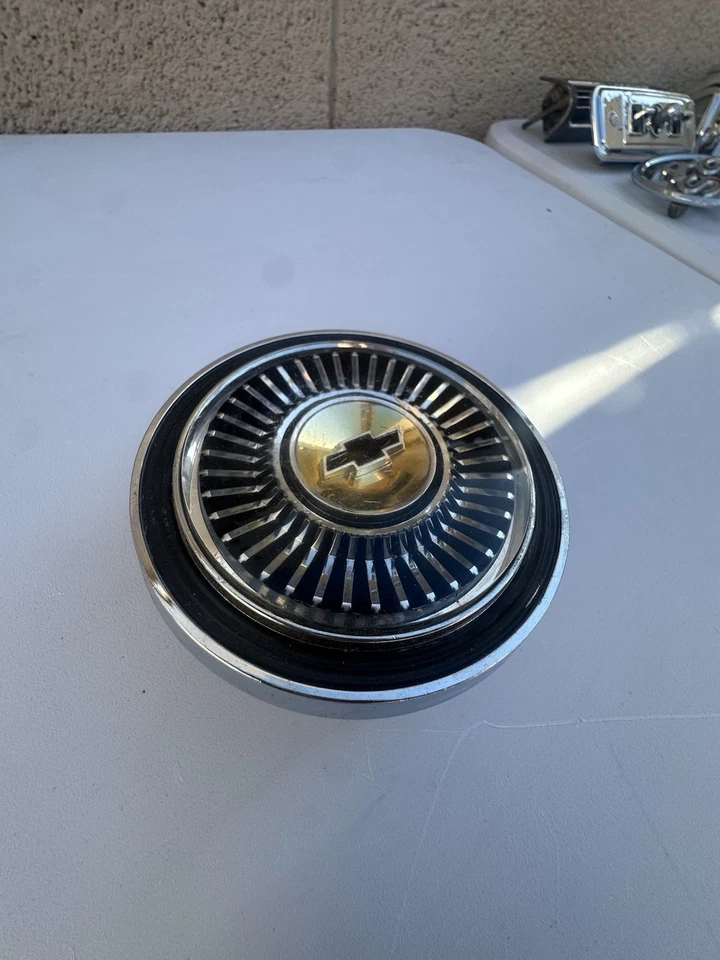 Chevrolet Chevelle 1964-1965 volante bocina botón tapa original/usado Foto 2 de 4