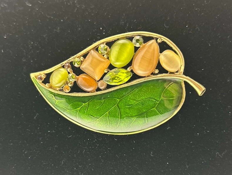 Broche Prendedor Cabujón Hoja Esmalte Verde Tono Dorado Kenneth Cole Años 80 De Colección Foto 4 de 4