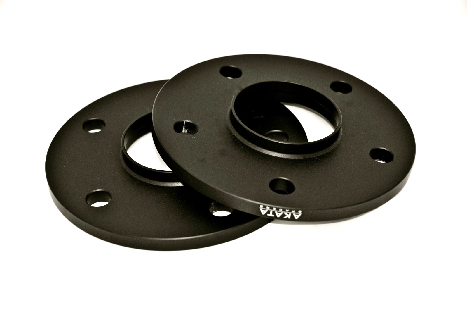 15MM AKATA HUB CENTRIC SPACERS FOR MASERATI GRECALE 5X110 CB 65.1 BLACK ANODIZED