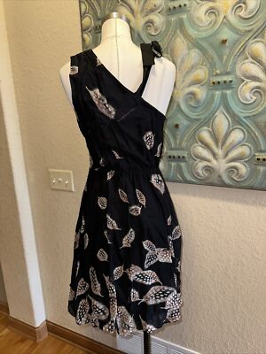 leifsdottir one shoulder dress Leifsdottir Black Feather Print One Shoulder Dress Size 4 Anthropologie No  Belt