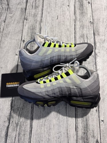Nike Air Max 95 OG 2015 Neon Men’s Trainer UK Size 7 554970-071