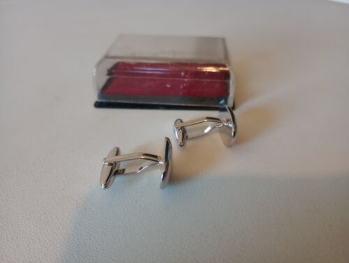 A Pair Of Silver Plated Cufflinks - Picture 8 of 9