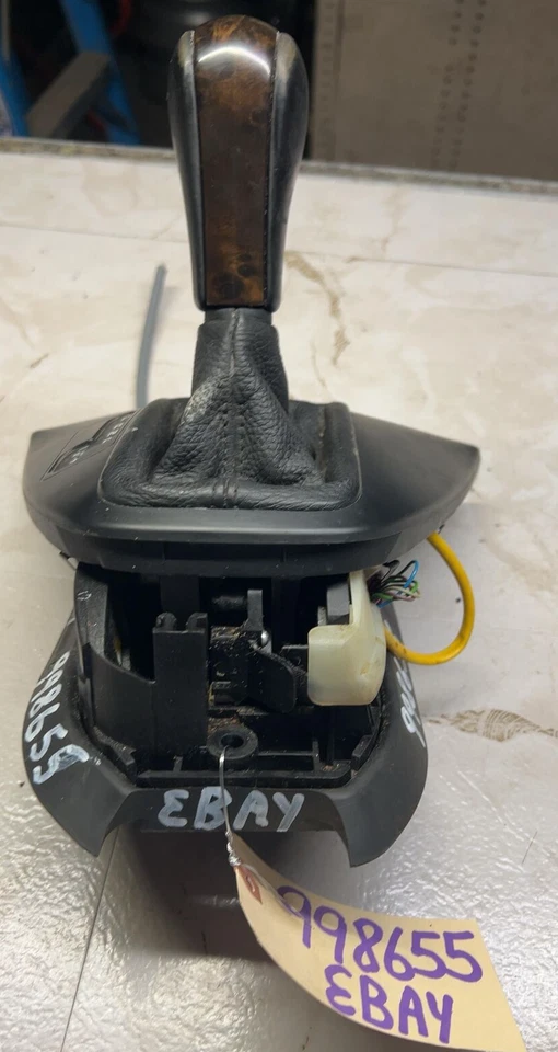 2004-2006 BMW X5 Automatic Transmission Floor Gear Shift Knob Shifter Assembly - Image 3 of 4