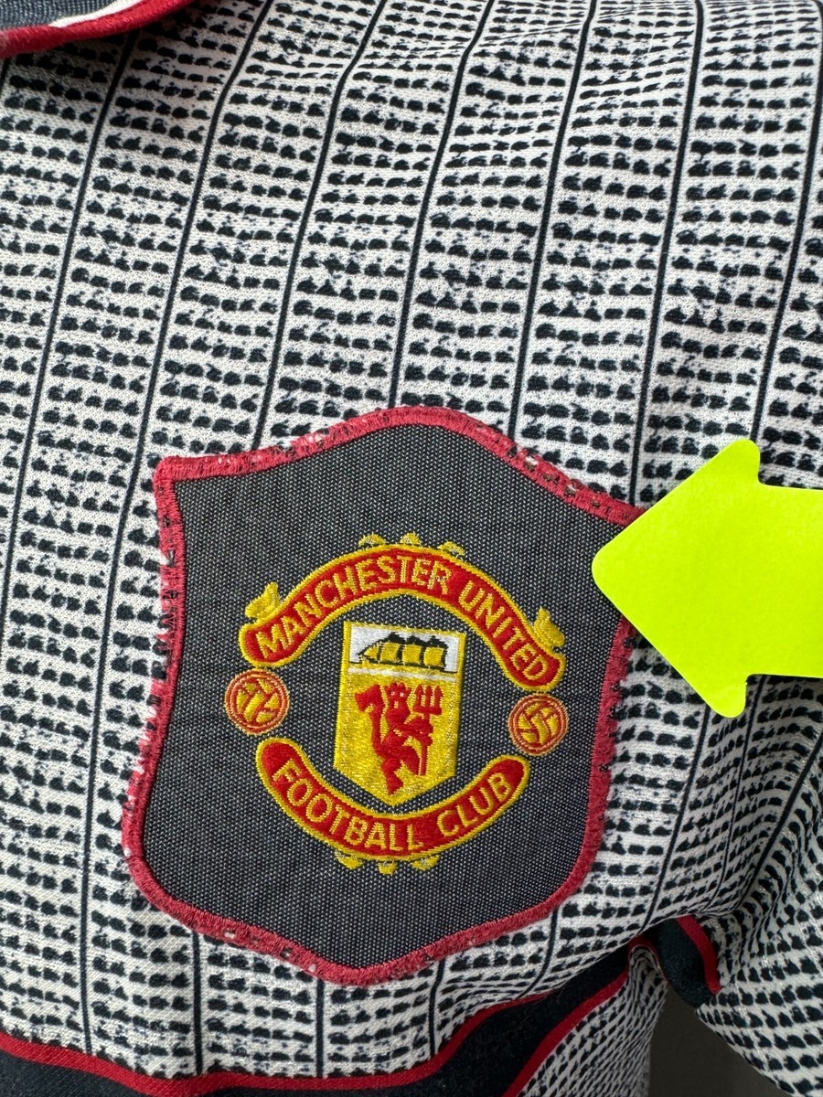 MANCHESTER UNITED 1995 1996 AWAY SHIRT FOOTBALL SOCCER UMBRO