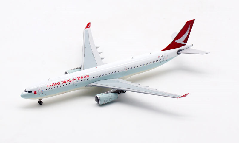 CathayDragon A330-300 B-HYQ 1/200モデル CathayDragon A330-300 B-HYQ 1/200モデル