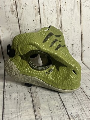 Jurassic World Velociraptor Mask Green 2018 Camp Cretaceous Dino Escape Mattel
