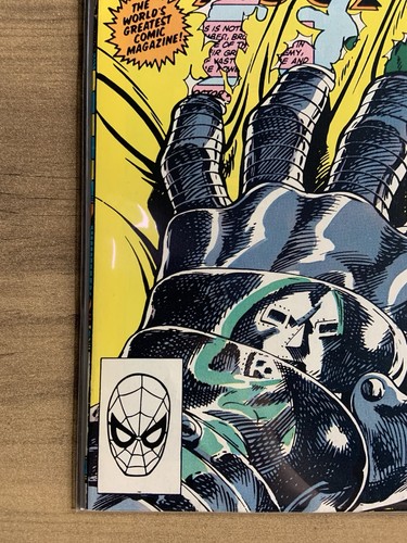 FANTASTIC FOUR #258 DOCTOR DOOM JOHN BYRNE MARVEL COMICS 1983 - Picture 3 of 6