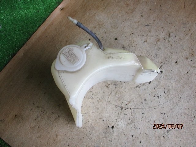 0286 Ae86 Corolla Levin Washer Fluid Tank