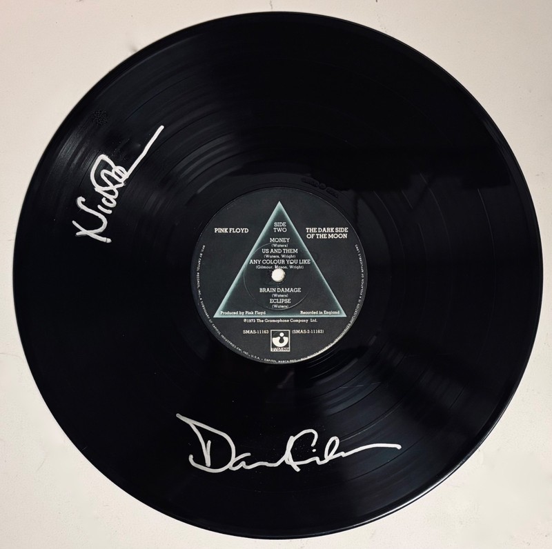 Pink Floyd • David Gilmour & Nick Mason  Signed THE DARK SIDE OF THE MOON Vinyl