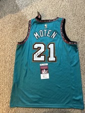 VANCOUVER GRIZZLIES- LAWRENCE MOTEN SIGNED AUTOGRAPH JERSEY JSA COA SYRACUSE VANCOUVER GRIZZLIES- LAWRENCE MOTEN SIGNED AUTOGRAPH JERSEY JSA COA SYRACUSE