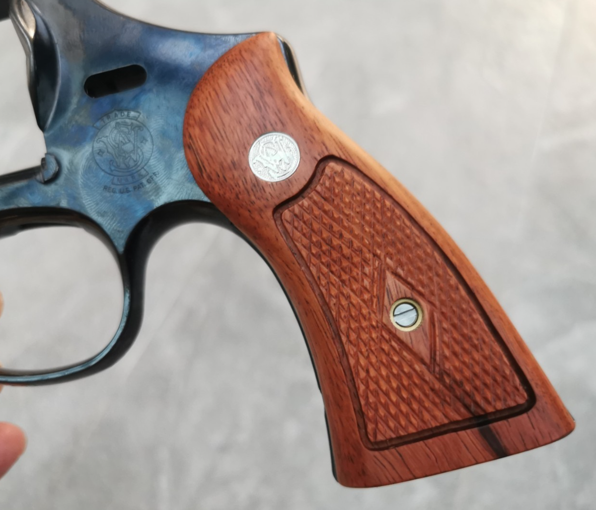 s&w純正 Nフレームグリップ　M27 M28 コクサイ 純正木製グリップ S&W Nフレーム グリップ M27/M28/M29など