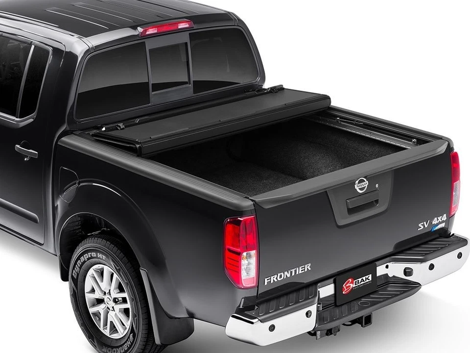 BAK Bakflip MX4 Folding Tonneau Cover fits 2005-2021 Nissan Frontier 5" Bed - Изображение 2 из 4