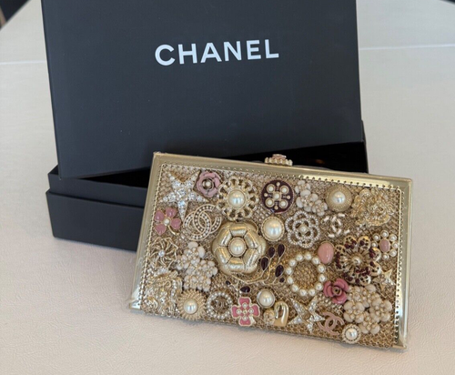 $19K AUTH CHANEL CC CLASSIC CAMELLIA CHARM PEARL STRASS CRYSTAL MINAUDIERE BAG - Picture 5 of 7