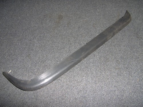 [EGU] - Mercedes - Stoßstange / Stoßfänger Gummi - W123 - gebraucht