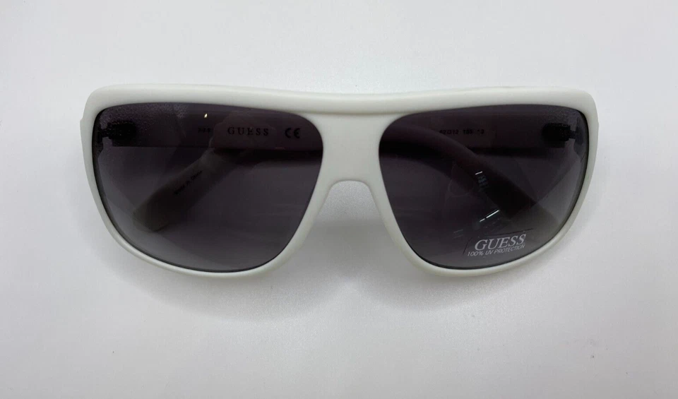 Gafas de sol deportivas Guess GF0204 21B blanco mate envolventes de plástico marco 62-12-135 Foto 4 de 4