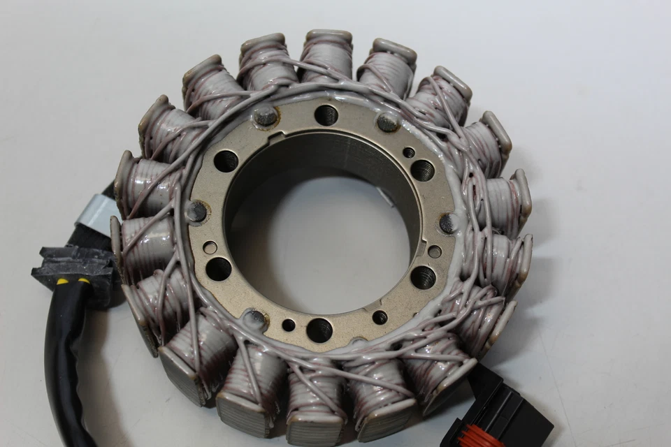 Alternador generador estator Harley-Davidson V-rod NOS 30734-01K Foto 3 de 4