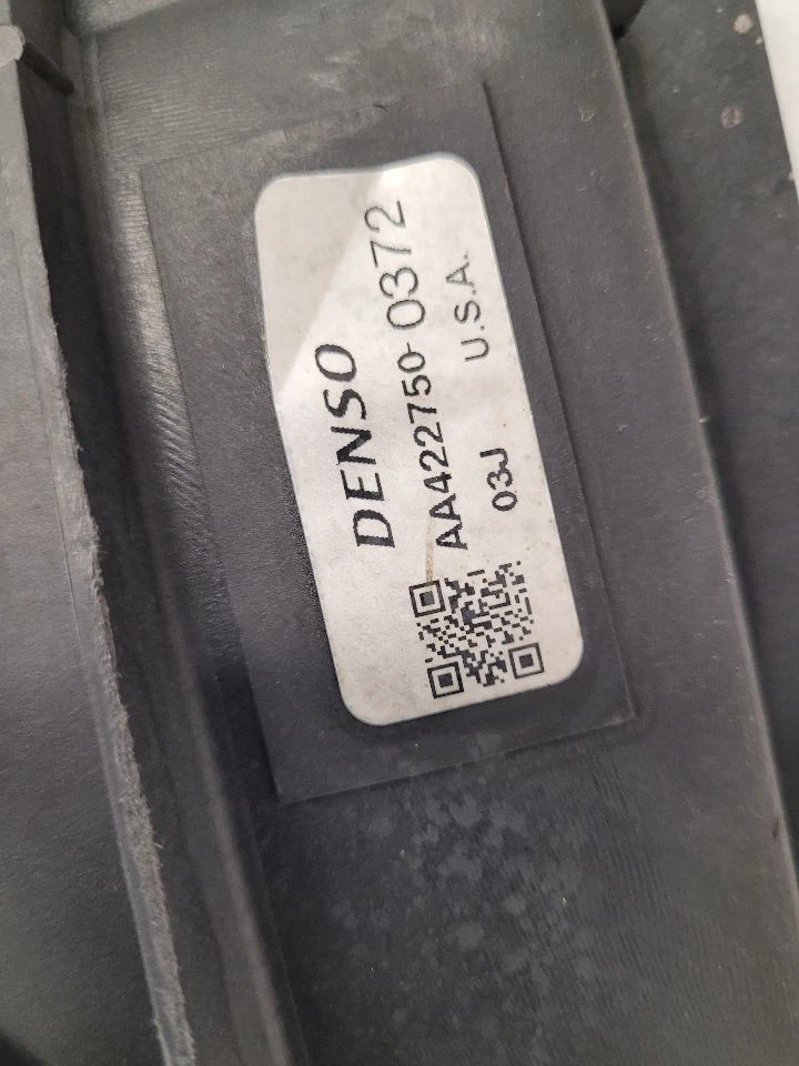 2009 - 2016 TOYOTA VENZA Radiator Fan Motor Fan Assembly 2GRFE Engine 6 Cylinder - Image 2 of 4