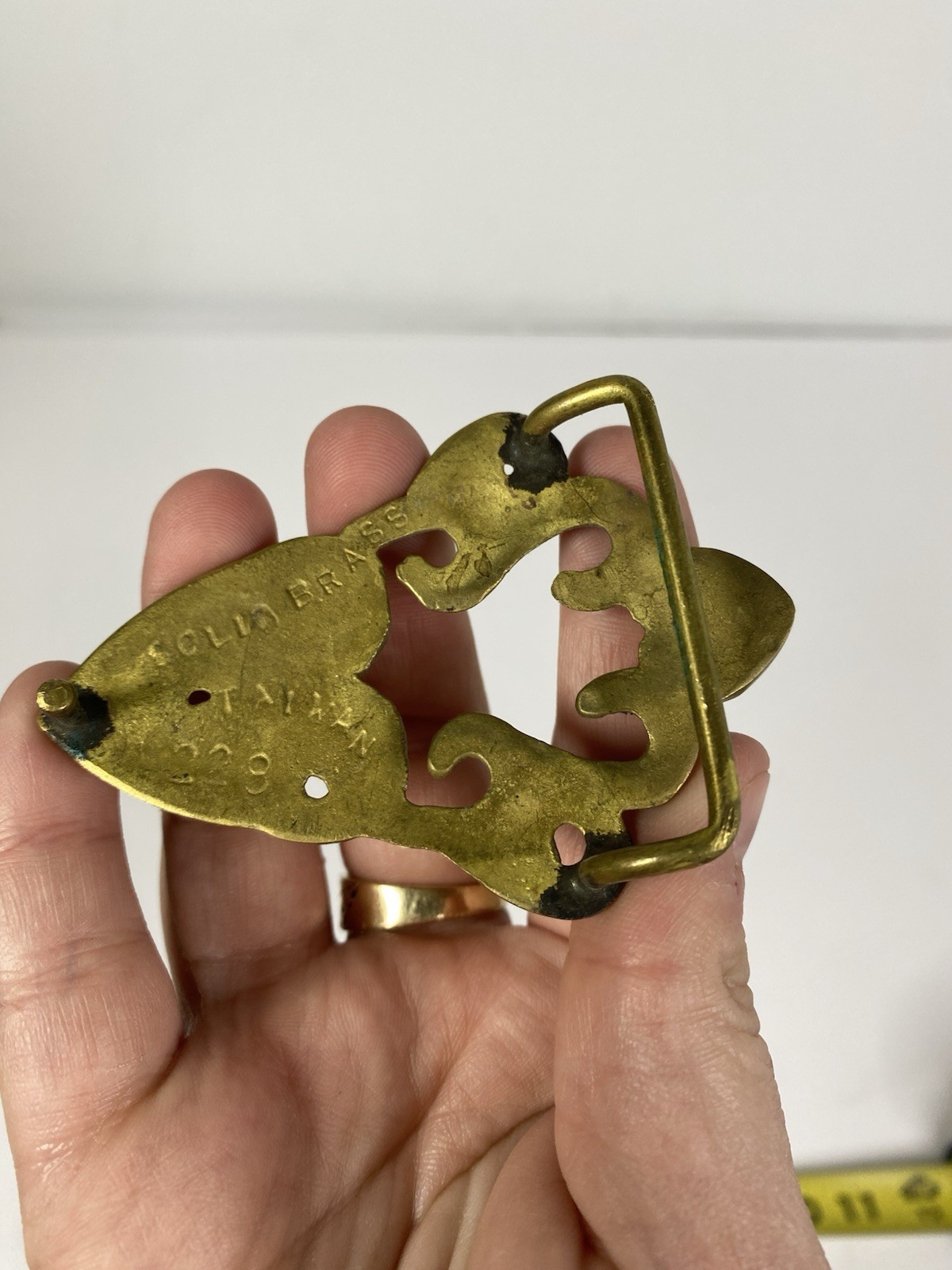 Solid Brass Belt Buckle Arrow Scroll Unique Desig… - image 2