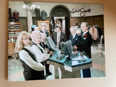 Werden Sie bedient SIGNIERTES Foto - Nicholas Smith - Mr Rumbold - RAR Foto