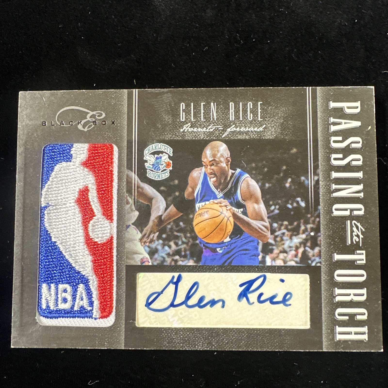 2011 Black Box Glen Rice Stephen Passing The Torch Dual Logoman Patch Auto /99💥 view 4
