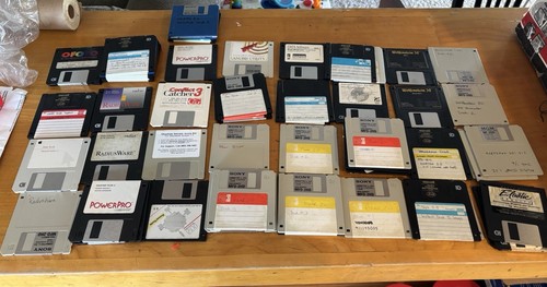 Vintage Macintosh Floppy Disk Lot With Pixar Typestry And Pixar 2.0