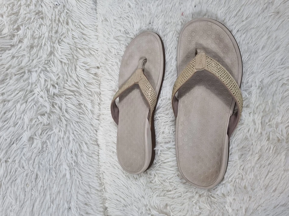 Vionic Zapatos Mujer Talla 10 Sandalias Ortopédicas Chanclas Cómodas Tachonado Arco Sopa Foto 3 de 4