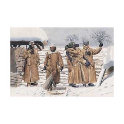 Dragon Mod 39 to 45 Series German  German Infantry in Wachtmantel - Lening New