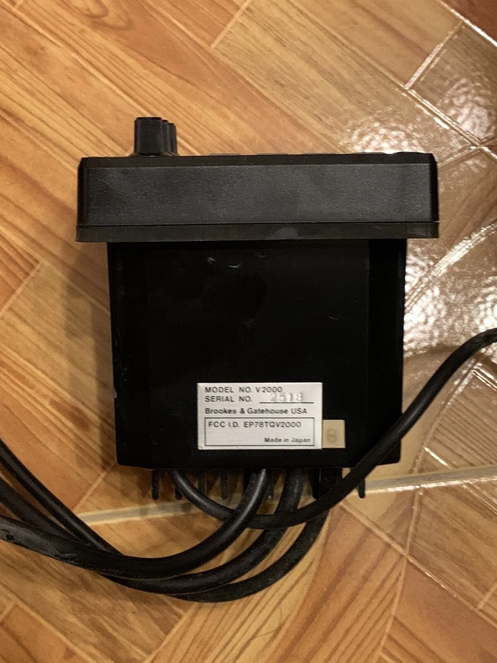 B&G NETWORK Marine VHF Transceiver Radio NO V2000 Brokes and Gatehouse ICOM - Image 3 of 4