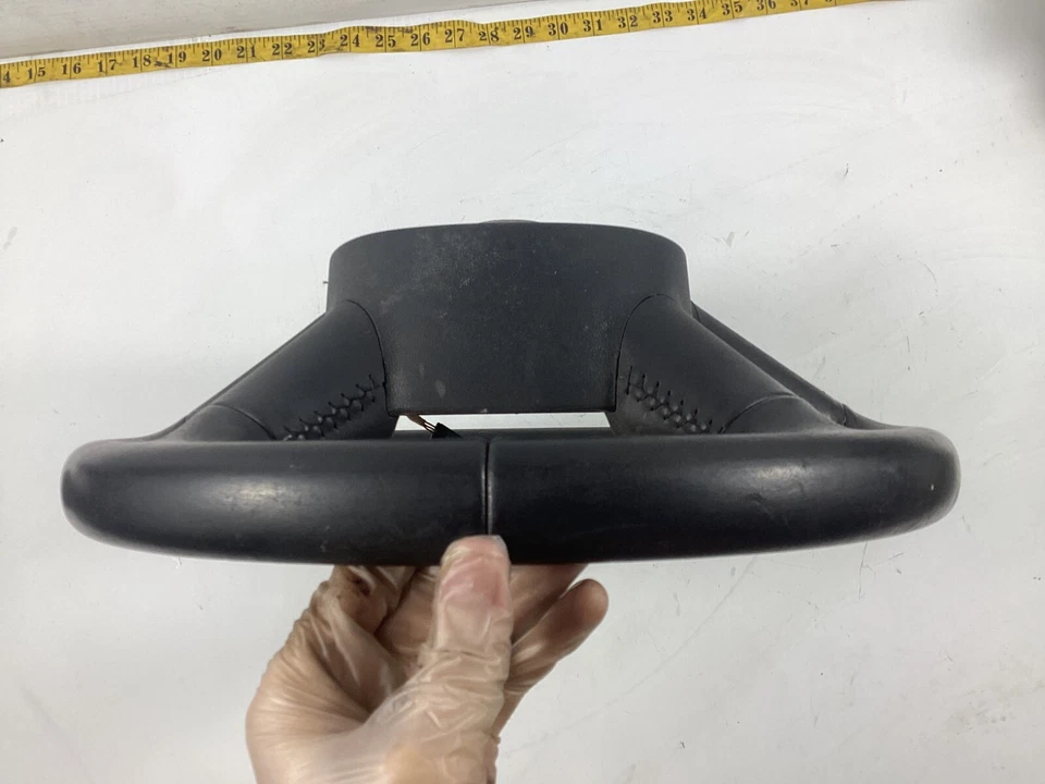 Volante Audi A4 2009-2012 4 radios 8R0419091F OEM. Foto 2 de 4