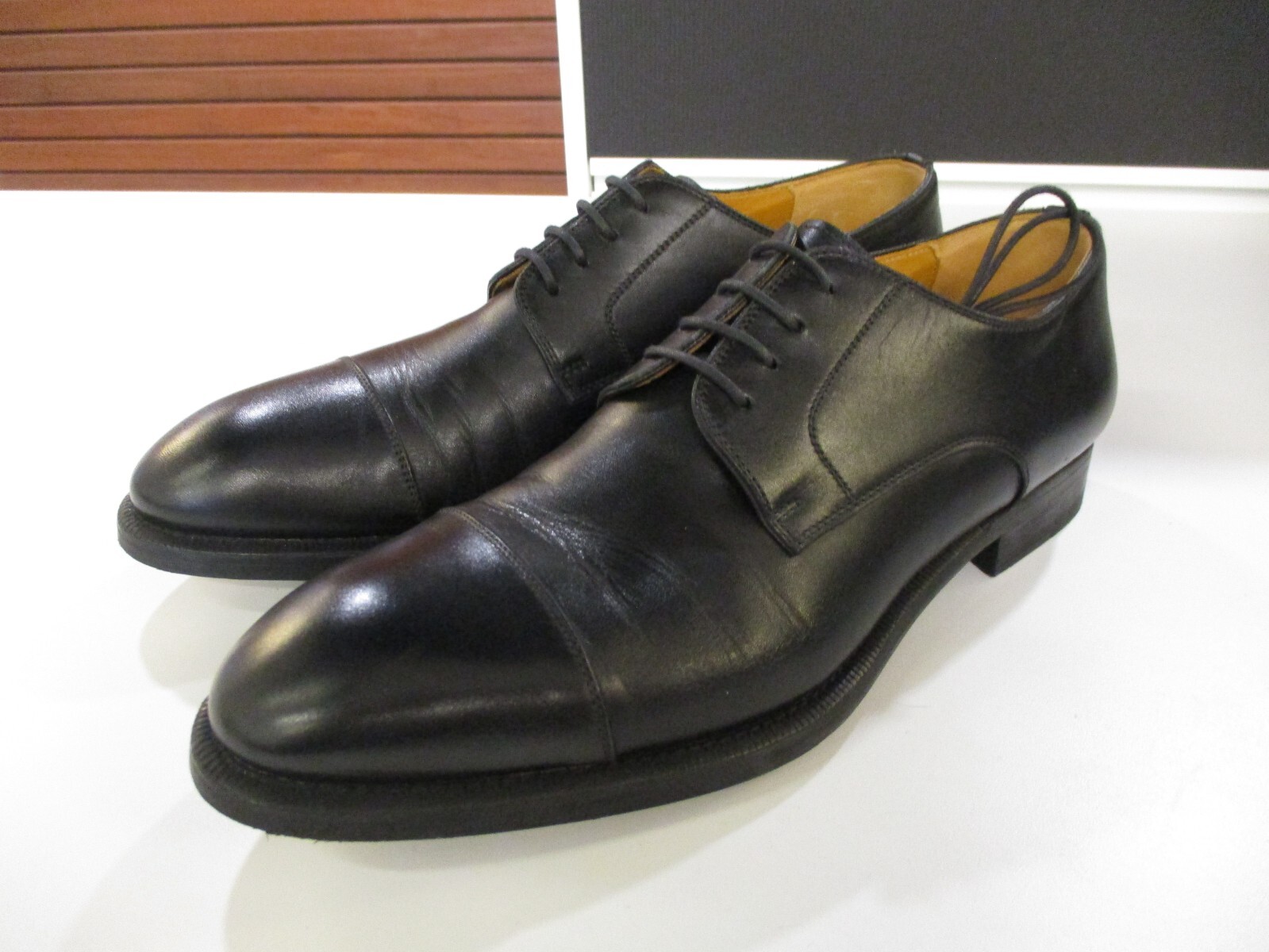 SAOLA Derby Magnanni Harlan nero con punta a cappuccio e lacci taglia 7 5 (4534)