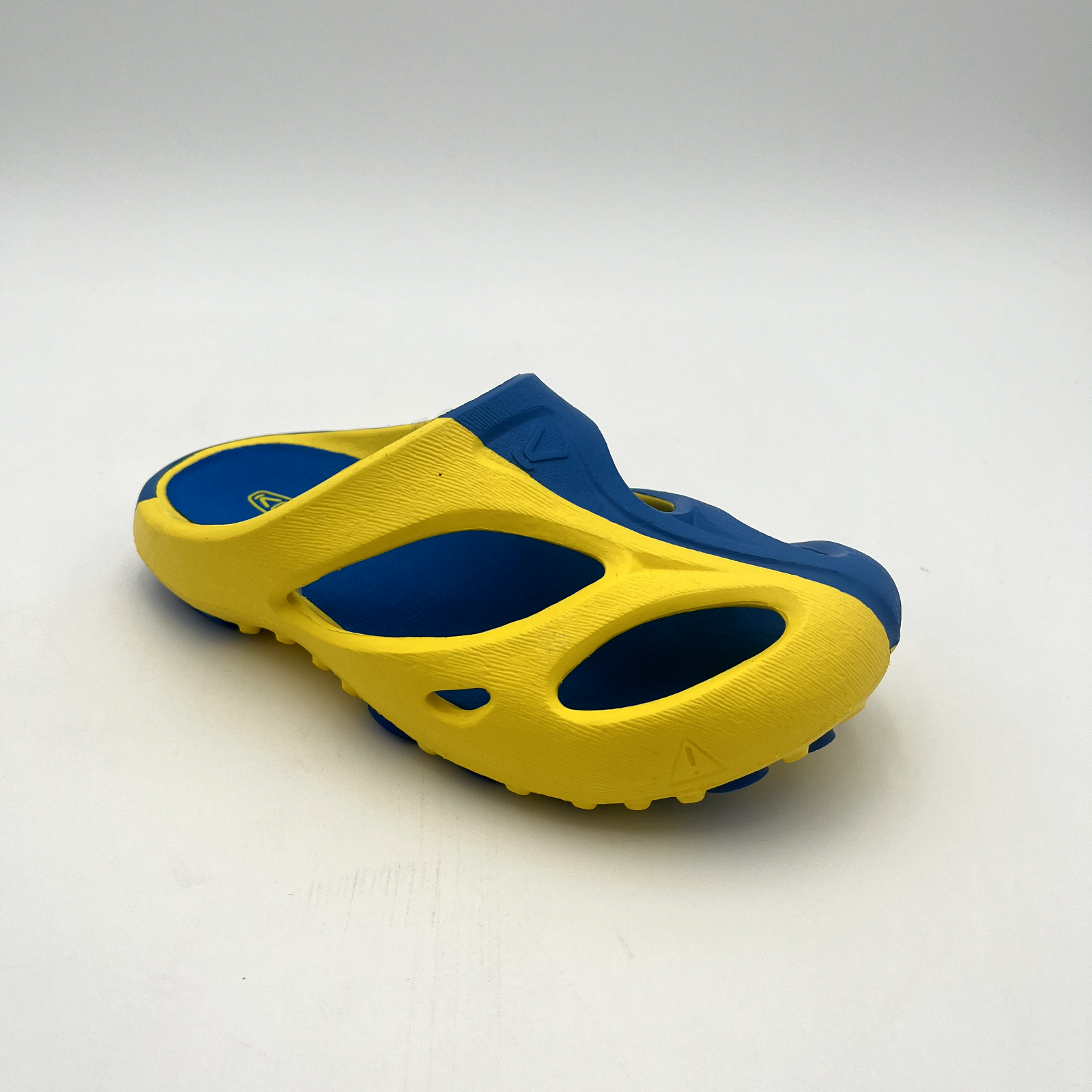 Sandali Keen donna Shanti Arts slip on punta aperta gomma antiscivolo zoccoli prezzo al dettaglio consigliato $45