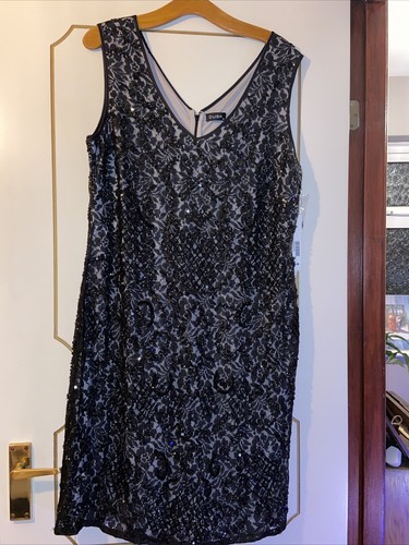 Stunning DUSK size 20 Beaded Lace Dress 