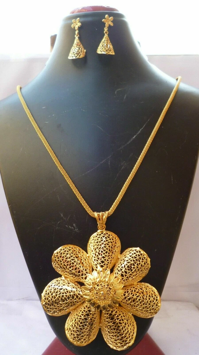 Gold chain with locket and earrings deals