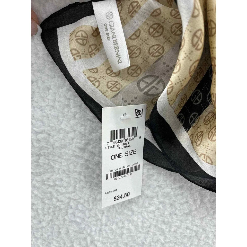 Giani Bernini, bufanda oblonga con logotipo a rayas, precio de venta sugerido por el fabricante 34,50 USD Foto 4 de 4