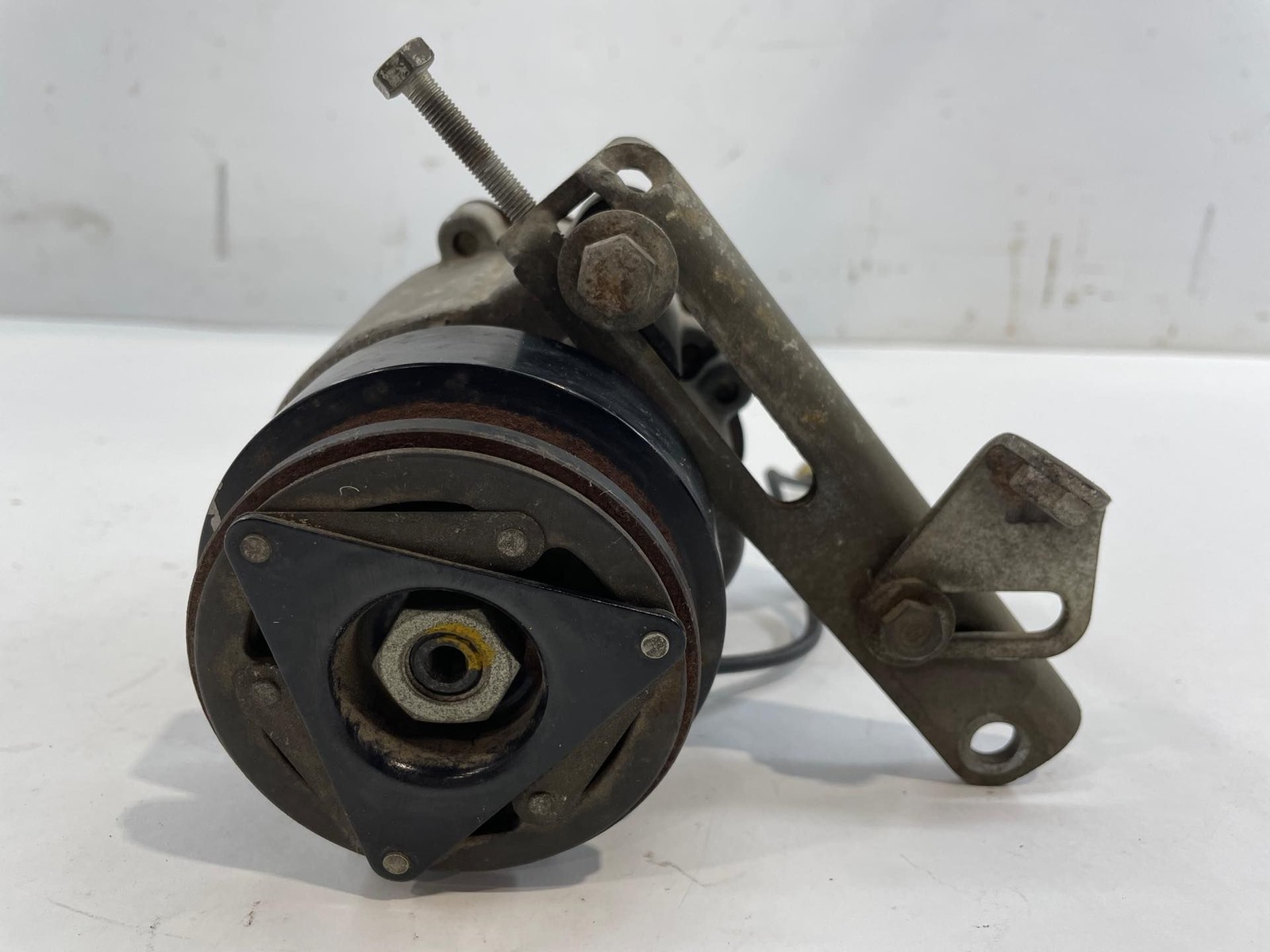 1995 Rolls Royce Silver Spur 6.8L Air Pump W/ Mount Bracket Pulley & Harness