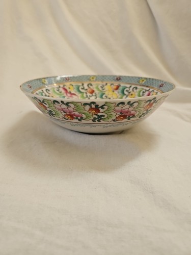 Vintage Chinese Porcelain Handpainted Nut Bowl - Picture 9 of 11